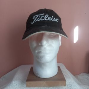 Vintage Titleist Golf USA Made Embroidered Black Adjustable Strapback Pro V1 Hat